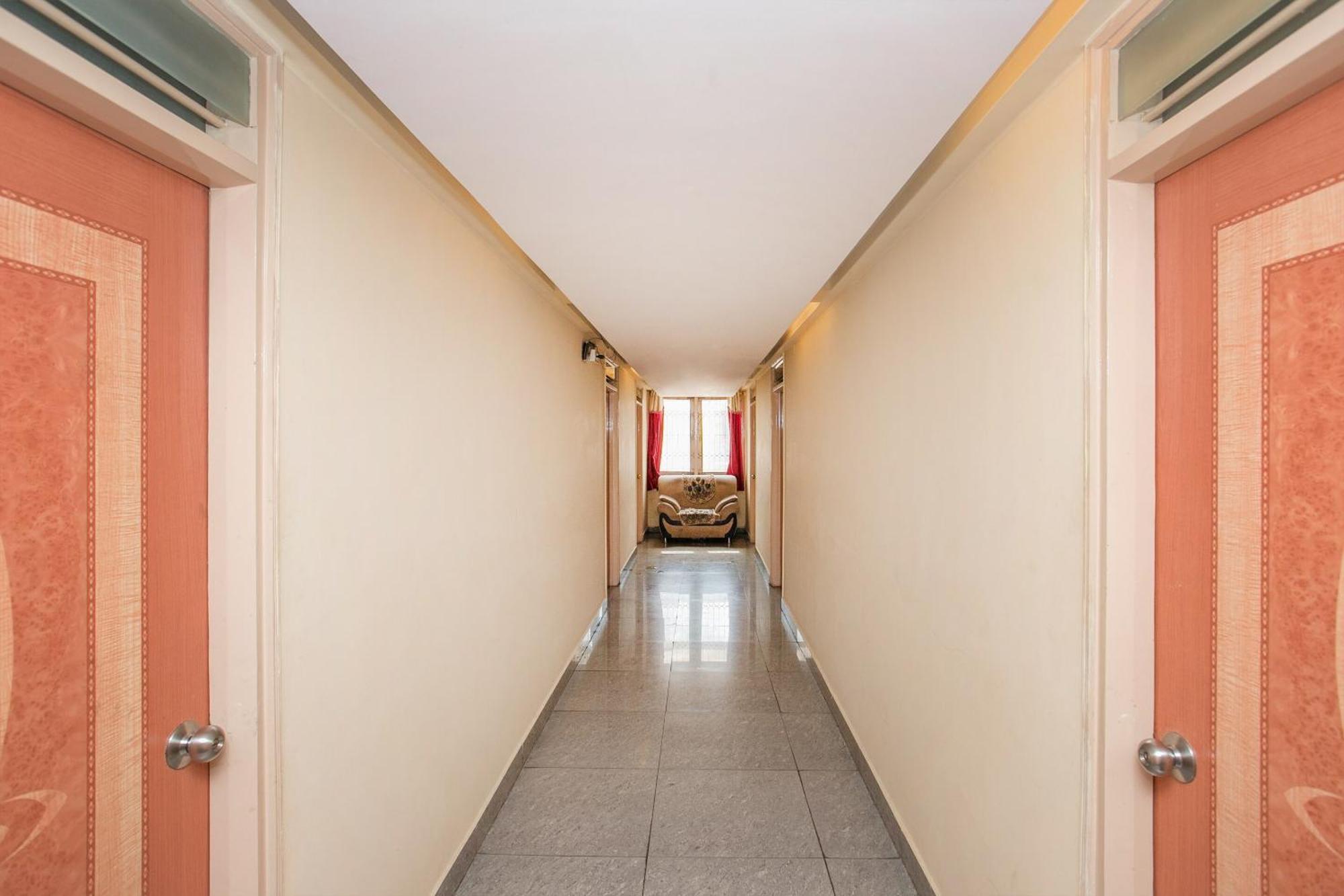 Hotel O Ujwal Residency Bangalore Exterior foto